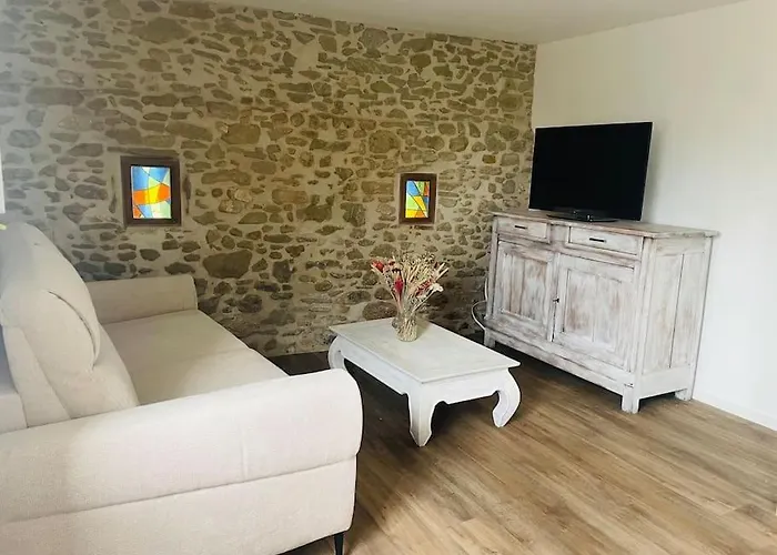 Charmante Maison Pierre L Jardin L Clim Proche Zone Melou Carbes